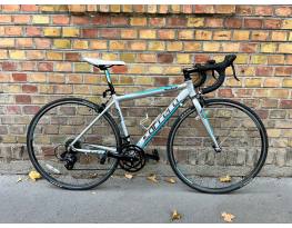 Carrera Zelos országúti kerékpár 46 cm (150-163 cm)