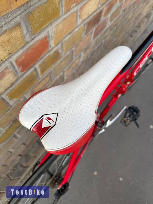 Carrera Zelos országúti kerékpár 54 cm (173-183 cm)