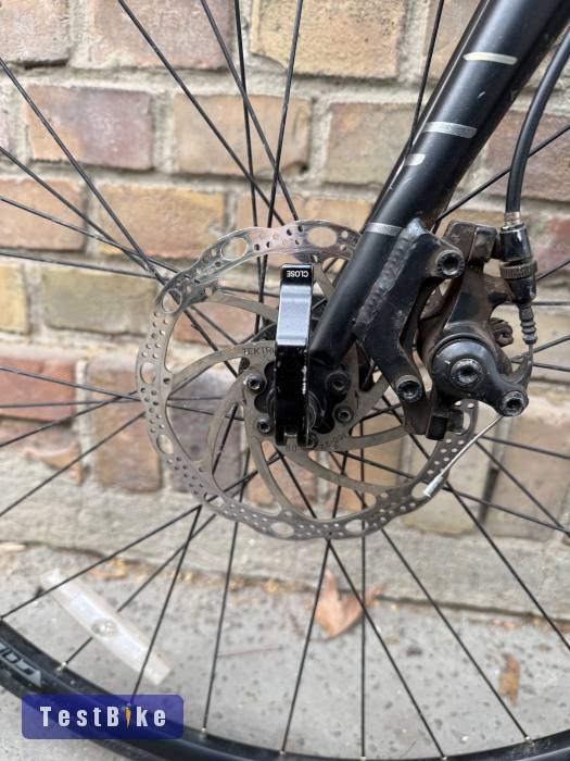 Carrera Zelos tárcsafékes országúti kerékpár 51 cm (175-183 