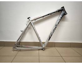 Centurion Milano tárcsás trekking 28-as aluvàz 55 cm-es