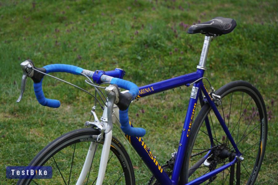 Chesini Arena X országúti bringa                            