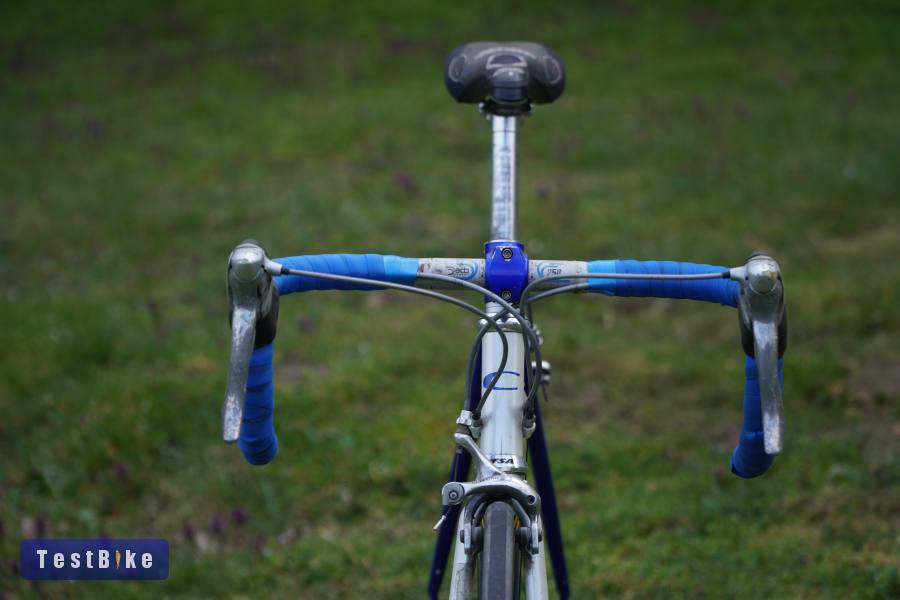 Chesini Arena X országúti bringa                            