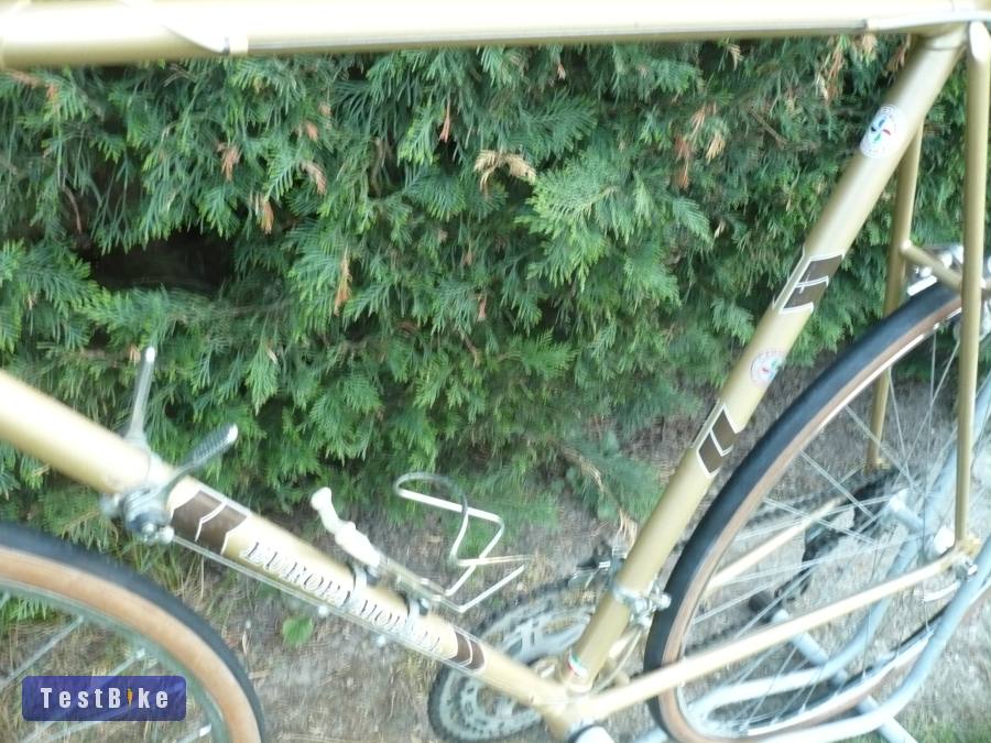 Cinelli Carnielli Europa-Modell acélvázas országúti kerékpár
