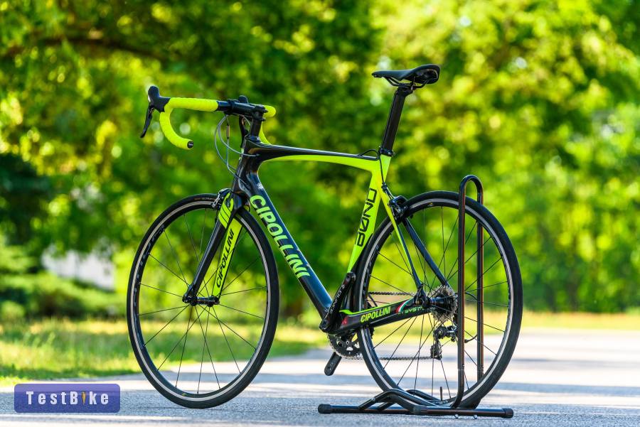Cipollini Bond (XL) karbon országúti kerékpár
