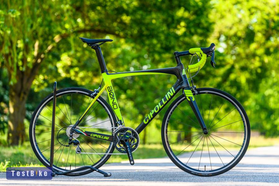 Cipollini Bond (XL) karbon országúti kerékpár