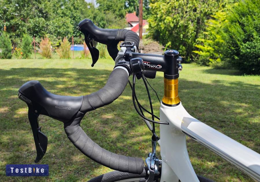 CKT 168 RS karbon országúti - XL (180-190 cm között)
