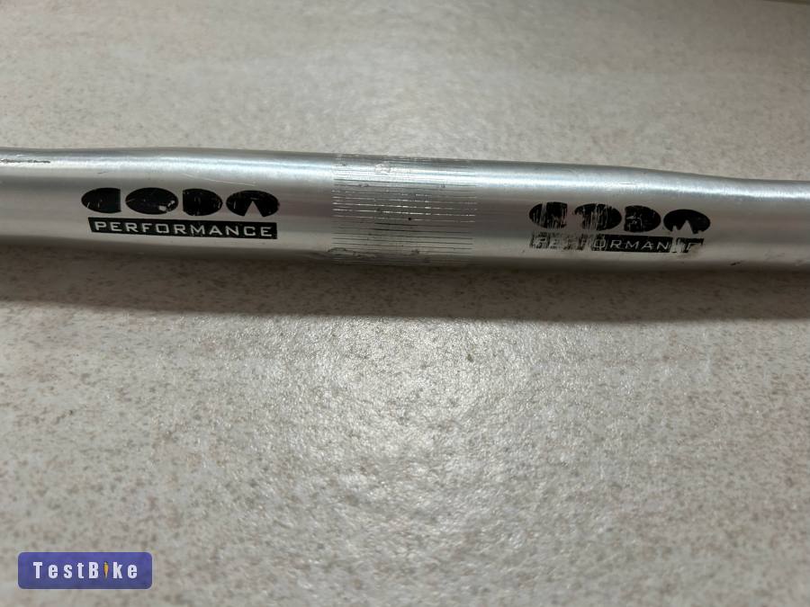 CODA Performance egyenes kormány