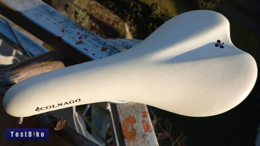 Colnago nyereg