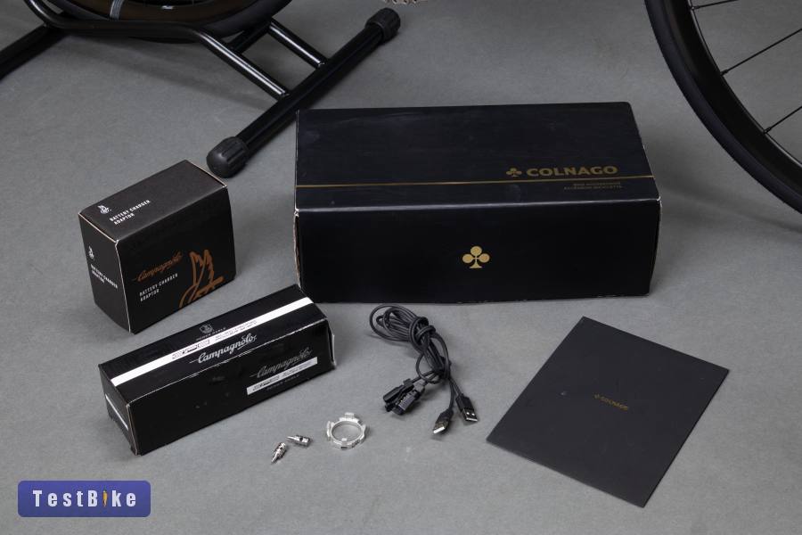 Colnago V4Rs (485/M) gyűjtői karbon országúti kerékpár