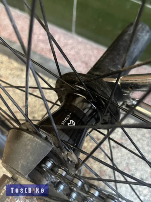 Colony Sweetooth 21” vázra épített freeco bmx