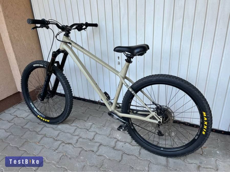 Commencal Meta HT – Enduro Hardtail