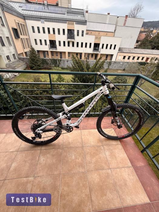 Commencal Meta SX V4 2024