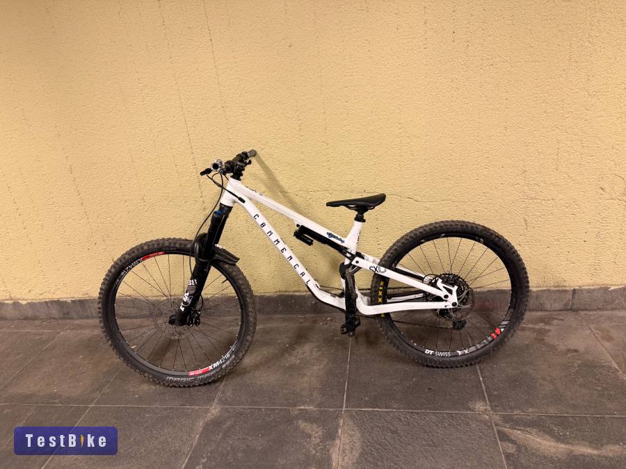 Commencal meta sx v4 2024