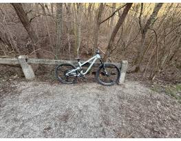 Commencal meta sx v4 2024