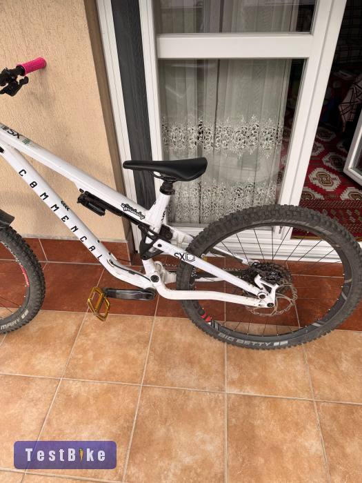 Commencal Meta SX V4 2025