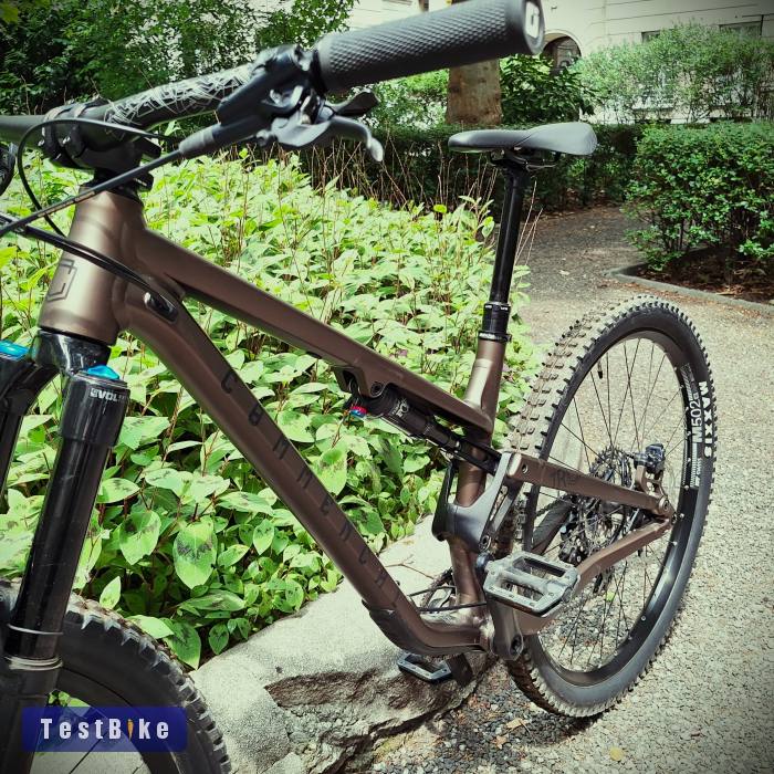 Új Commencal Meta TR V4 2023 vázszett, M méret