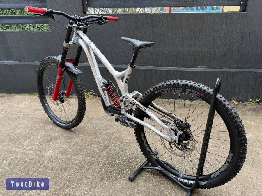 Commencal Supreme DH 29/27