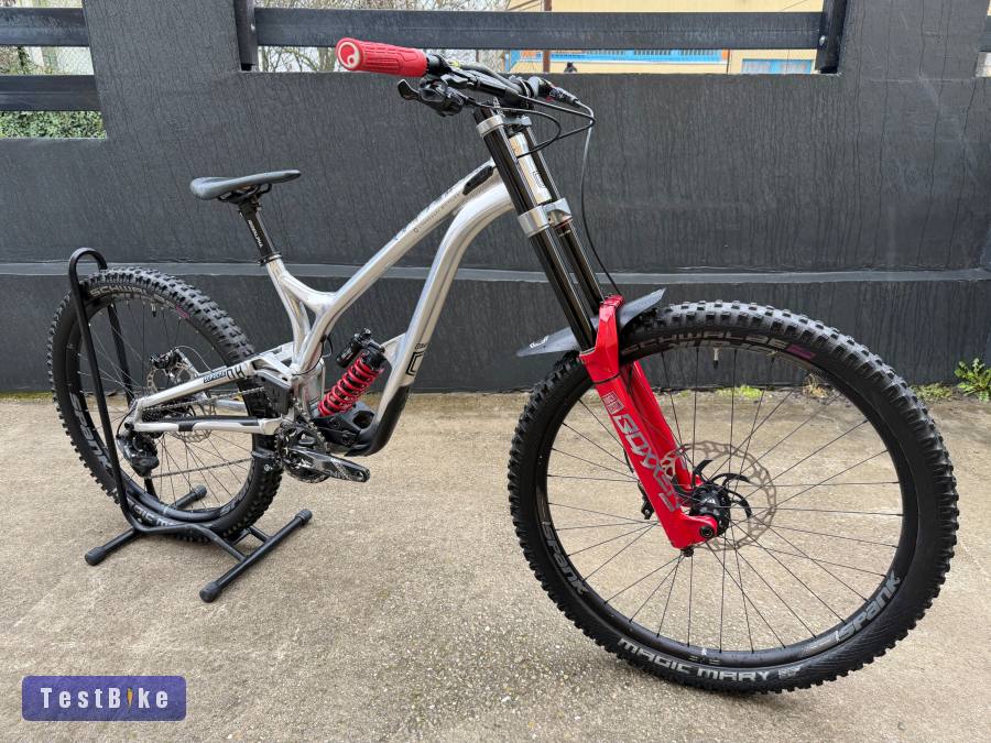 Commencal Supreme DH 29/27
