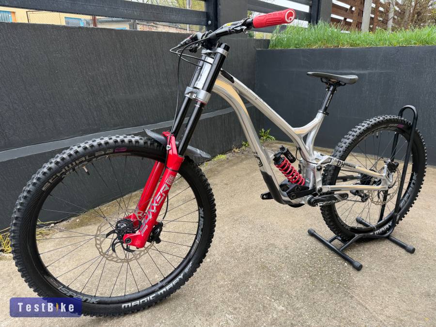 Commencal Supreme DH 29/27