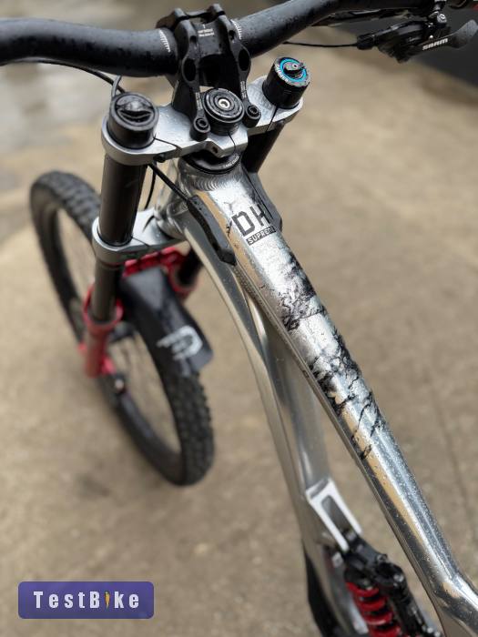 Commencal Supreme DH 29/27