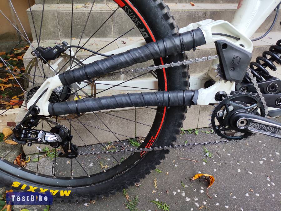 Commencal supreme v4.4