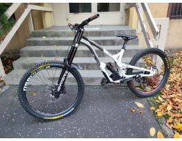 Commencal Supreme V4.4