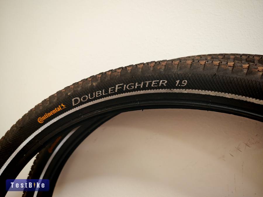 Continental DoubleFighter külső gumi
