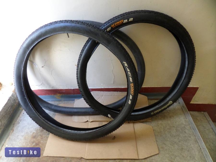 Continental Race King 2.2 hajtogatós féláron postával patika