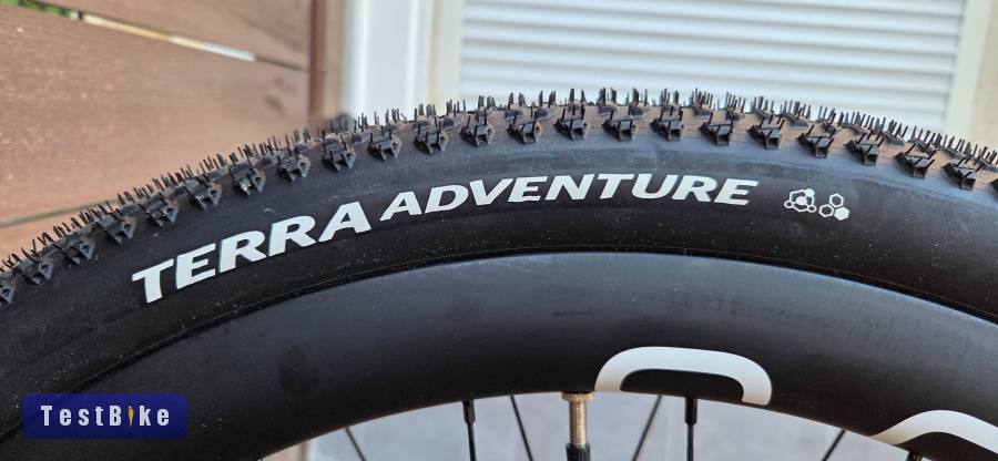 Continental Terra Adventure 50-622 / 28x2.0, Új gravel gumik