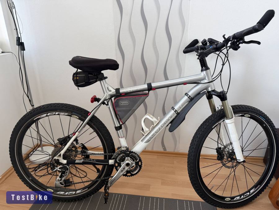 Conway MR 800 Mtb, 27 seb., 19 col, minőségi felszereltség