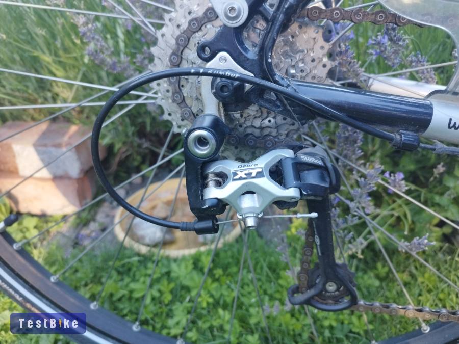 Corratec női 28" trekking 27 sebességes tárcsafékes