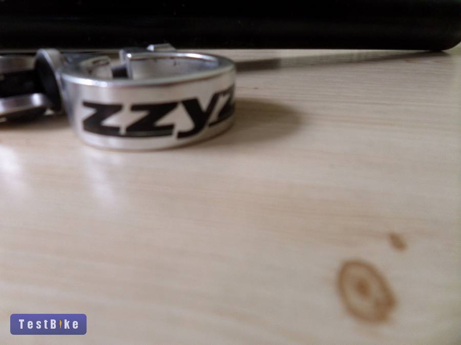 Corratec nyeregcső plusz gyorsszoritó 30.9