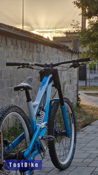 Costum YT Tues CF Pro