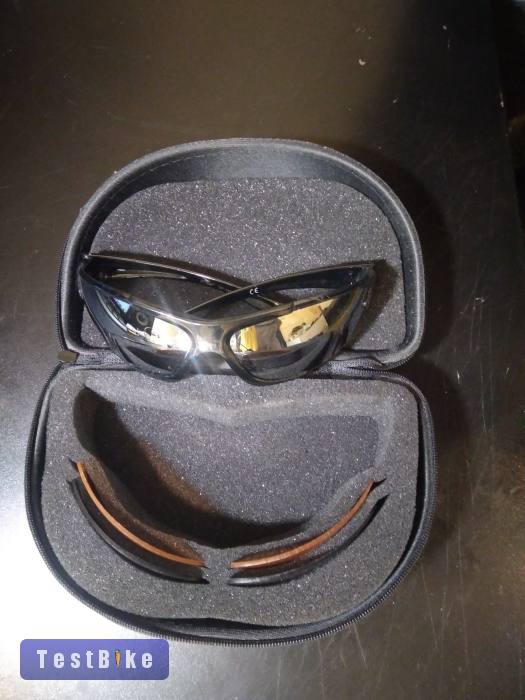 Crane cserélhető lencsés napszemüveg eladó.