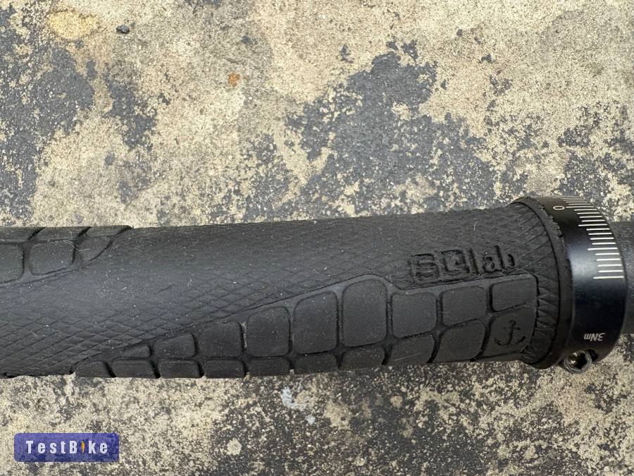 Crankbrothers dh kormány Sq Lab markolattal