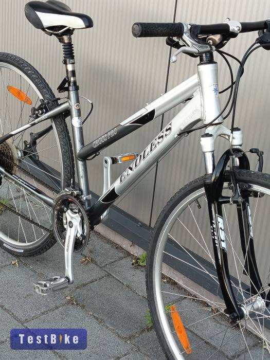 Cross Pro Német Prémium Trekking Bike Deore szettel, telóval