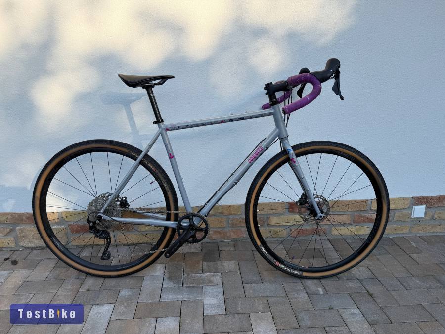 Csepel Deepspace 54-es gravel bringa Grx-el