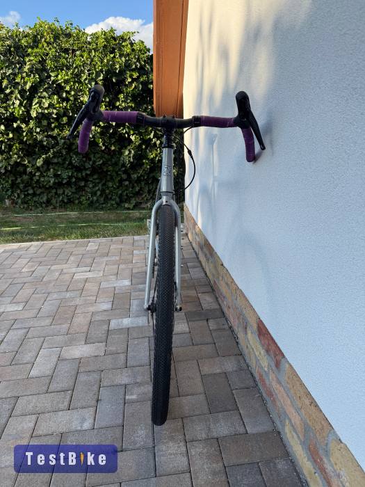 Csepel Deepspace 54-es gravel bringa Grx-el