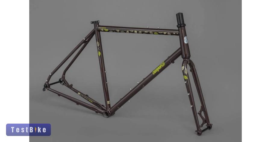 Csepel DeepSpace Gravel váz