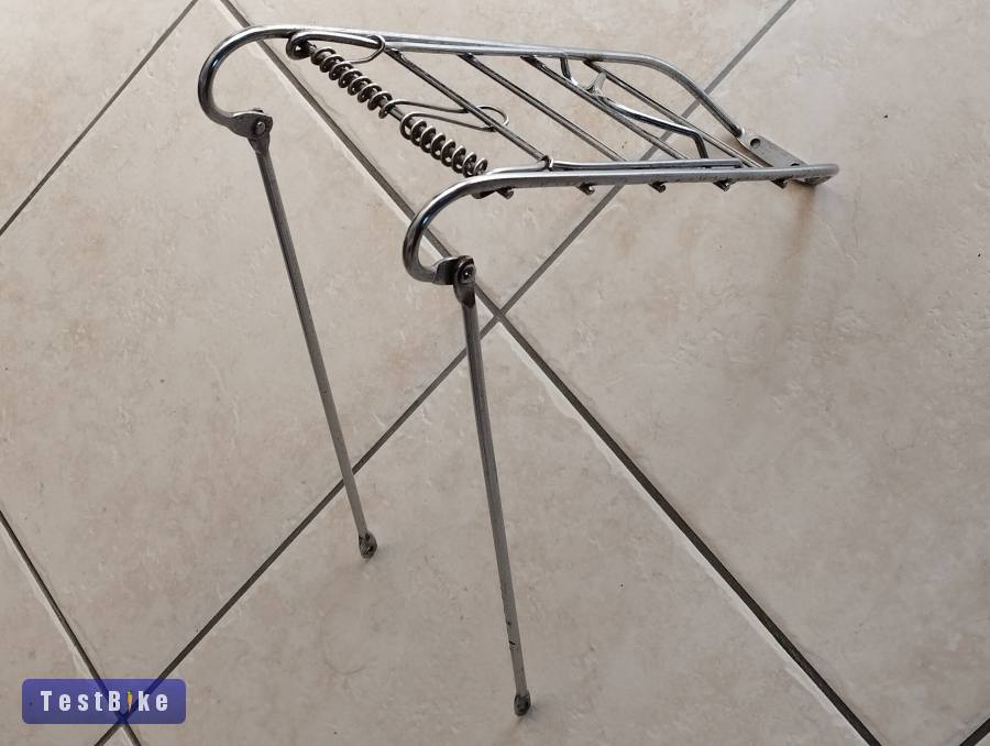 Csepel kerékpárra való eredeti króm csomagtartó, jó állapot