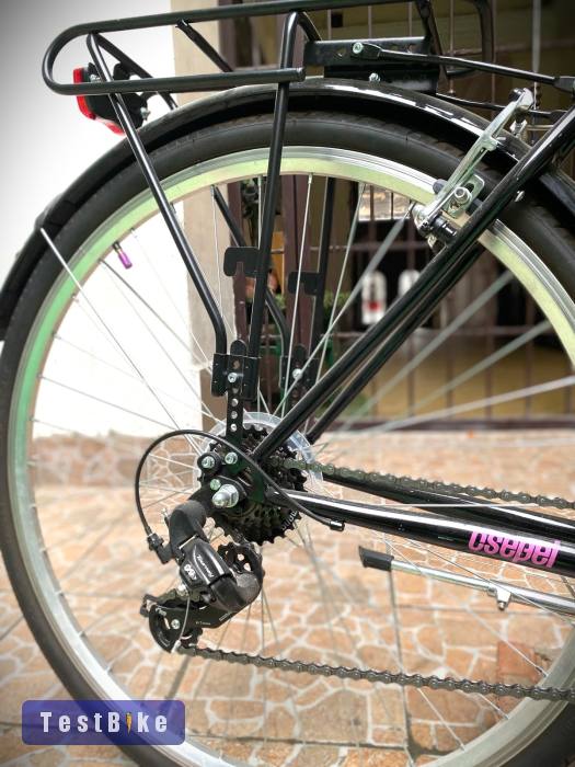 Csepel Landrider 21SP – Újszerű, csak 15 km! + Extrák