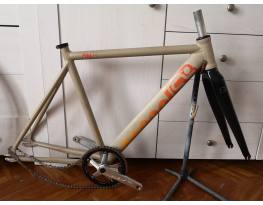 Csepel Royal Alu váz + 2.0 karbon villa, hajtással feláras