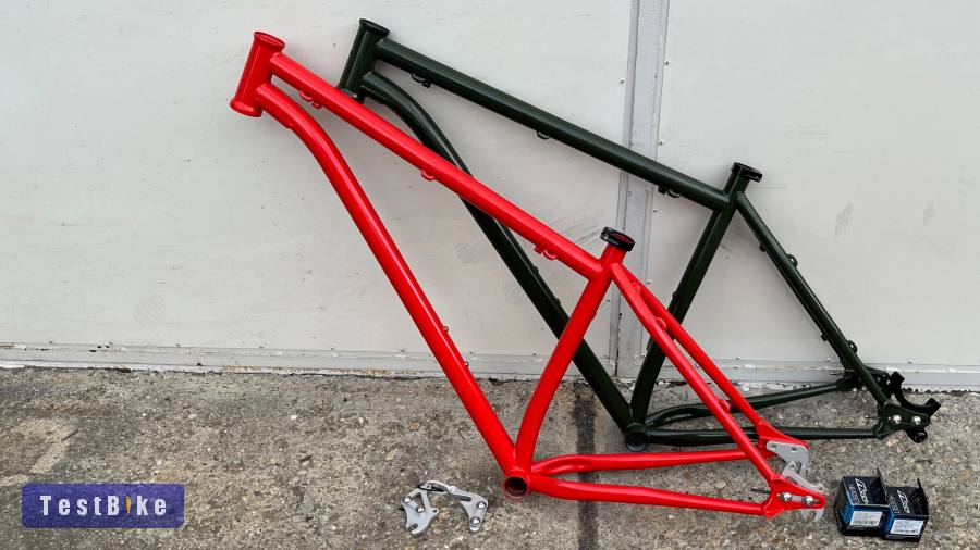 Csepel Woodlands Expert Cr-Mo 29" MTB vázak "S" és "M" méret