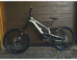 Cserélném! YT Tues CF Pro XL