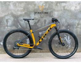 Csodaszép Trek Procaliber karbon MTB, karbon kerekekkel