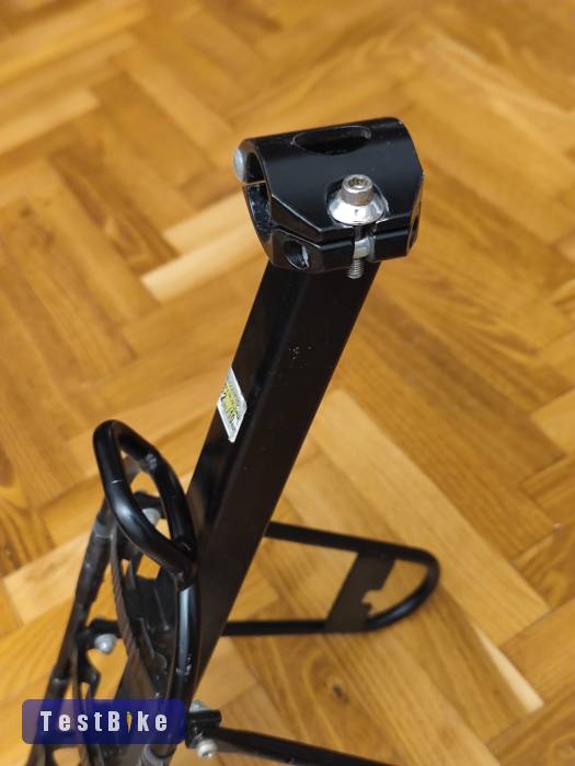 csomagtaró nyeregcsőre