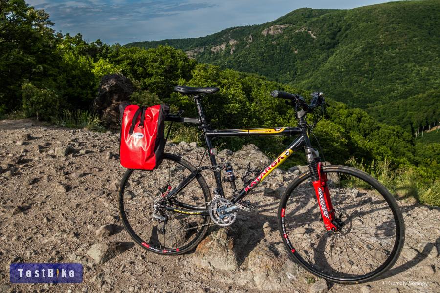 csomagtaró nyeregcsőre