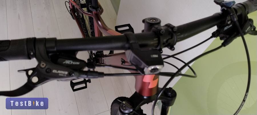 Cube Access Pro 27,5", 34 (!) cm, hidraulikus fékek, 2025-ös