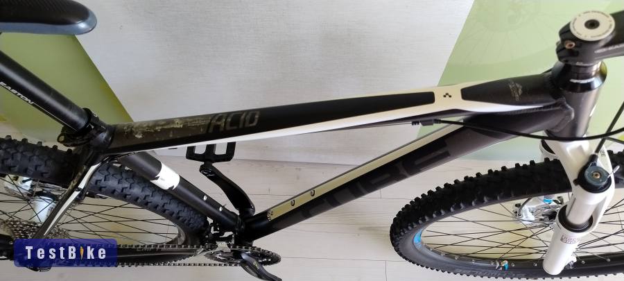 Cube Acid 29", hidraulikus fék, RockShox légrugó, Deore, XT