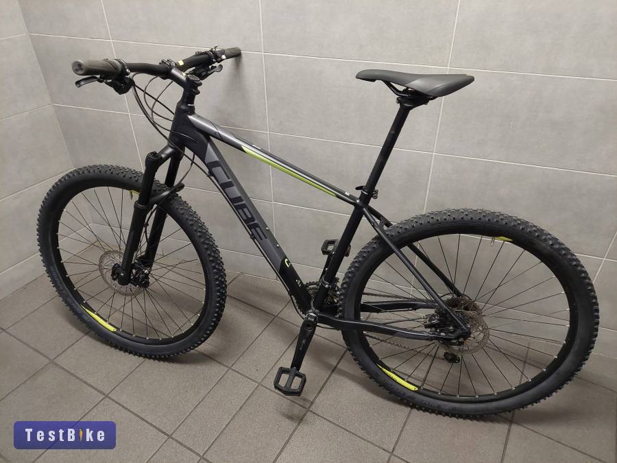 Cube Acid 29er, levegős villa, integrált hajtás, L